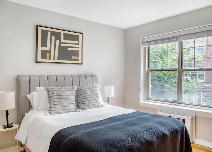 2br W Courtyard Nr Northwestern Chi-956 Apartment *