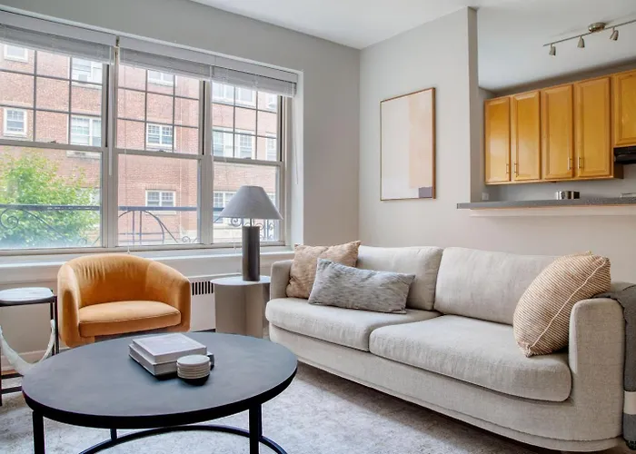 Apartment 2br W Courtyard Nr Northwestern Chi-956 *